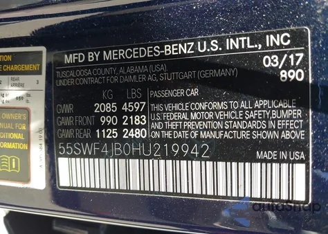 2017 Mercedes-Benz C 300 Luxury/Sport z USA, uszkodzony, nr VIN 55SWF4JB0HU219942